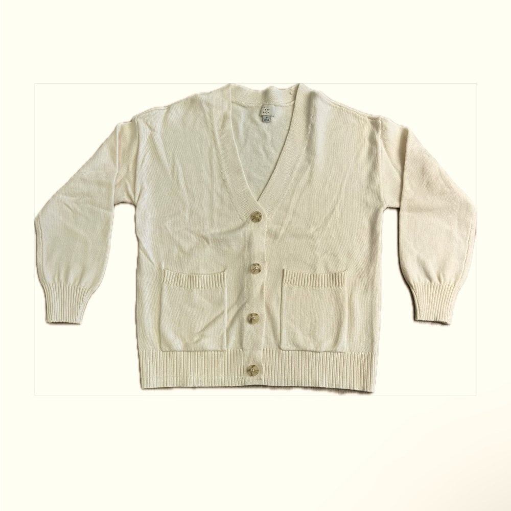 💕 NWOT Women’s A New Day long-sleeve cream color button down sweater in small